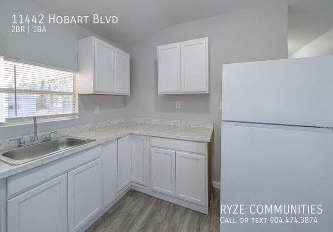 Building Photo - 11442 Hobart Blvd