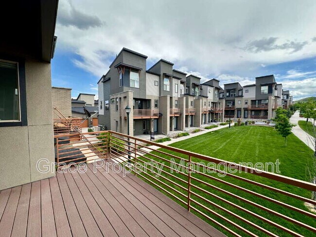 Building Photo - 10051 Belvedere Cir