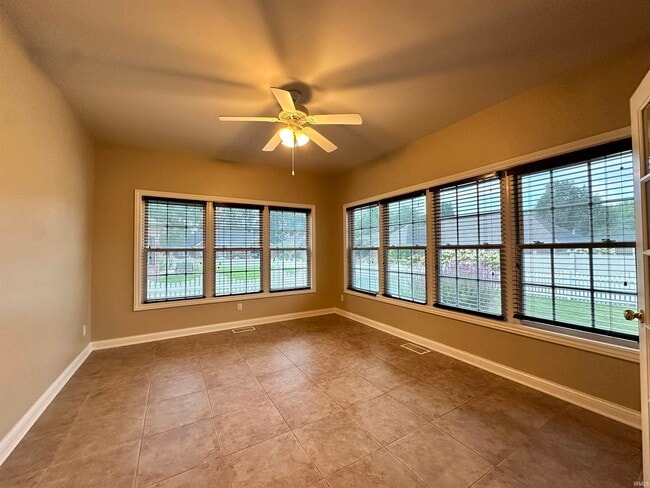 Building Photo - 4595 Prescott Dr