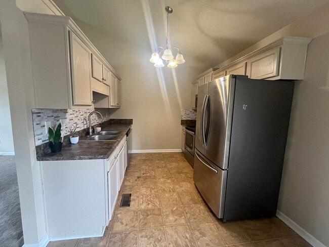 Building Photo - 4 Bedrooms, 2 Bathrooms - Home in Cedartown!