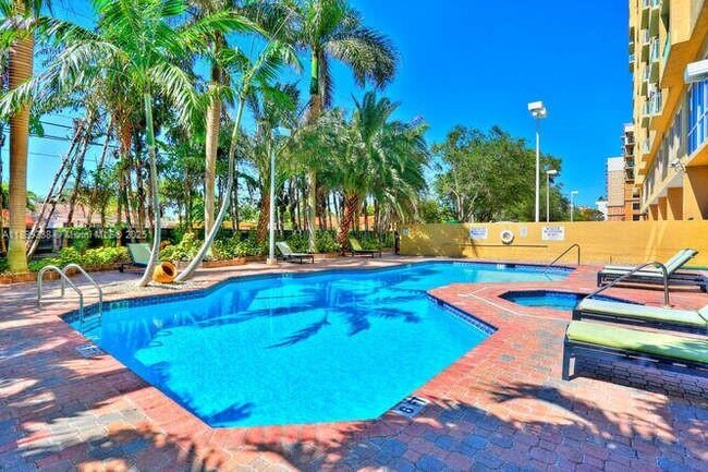 Building Photo - 3500 Coral Wy