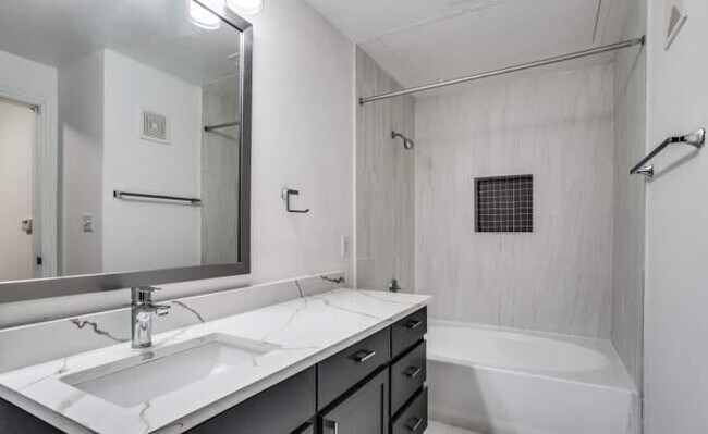 Building Photo - 2 bedroom in Dallas TX 75287
