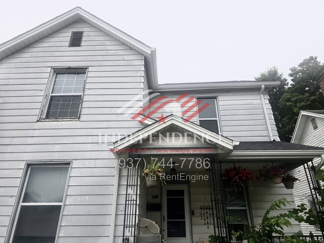Building Photo - 721 E Pearl St