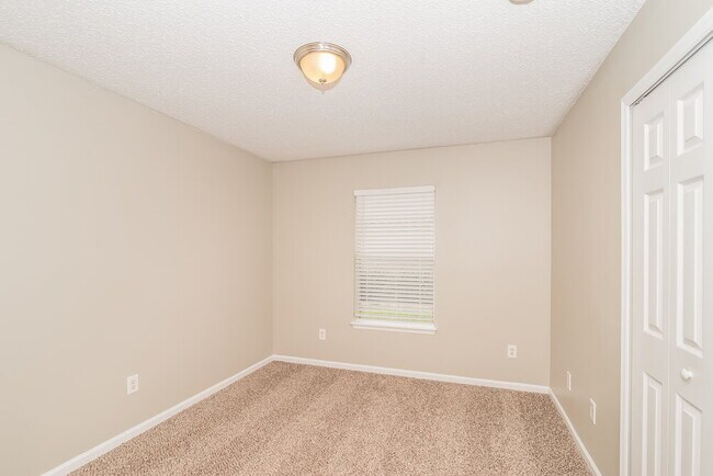 Building Photo - 13564 Ashford Wood Ct E