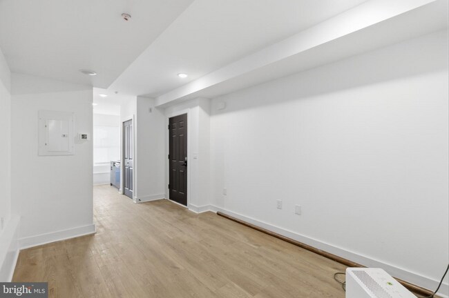 Building Photo - 630 W Cumberland St