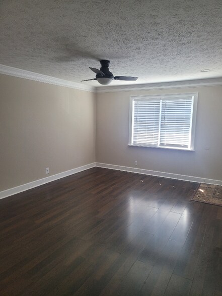 Building Photo - 373 Stone Mountain St