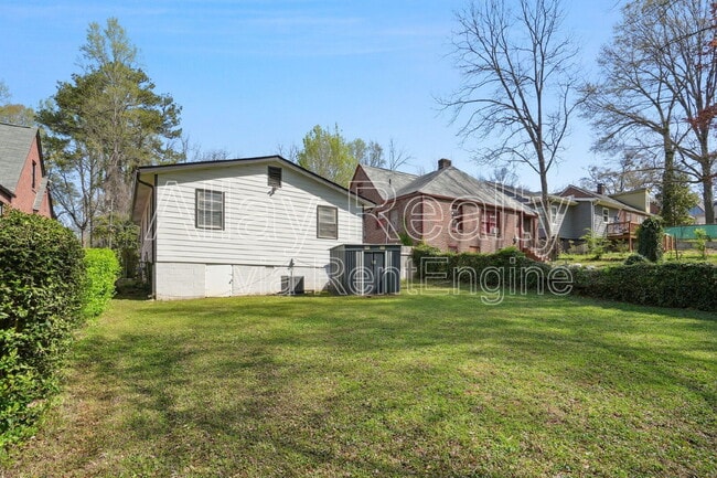 Building Photo - 1770 Rogers Ave SW