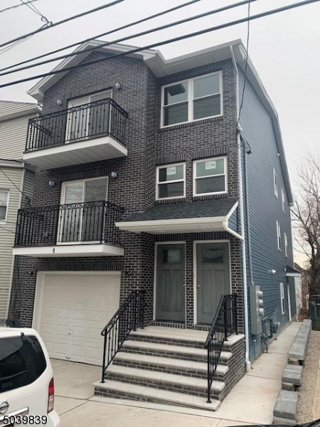 Primary Photo - 9 Seabury St