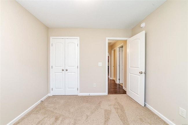 Building Photo - 553 Old Mill Way