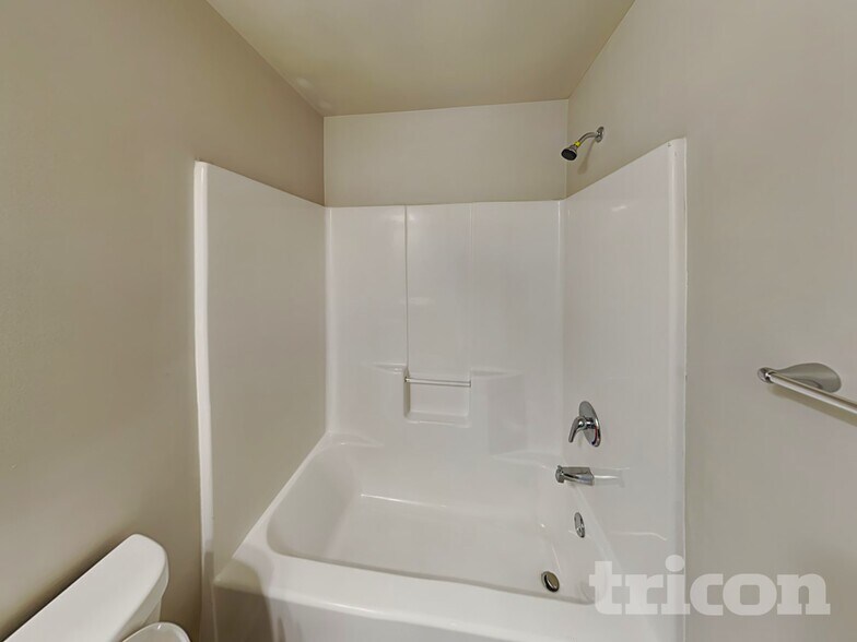 Building Photo - 37 Longleaf Cir