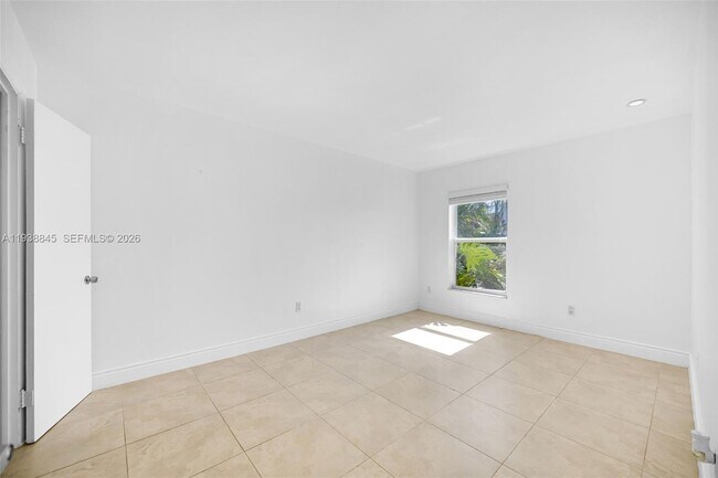 Building Photo - 7483 SW 82nd St