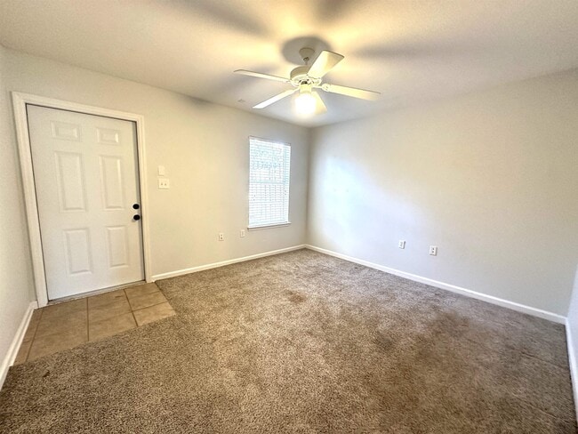 Building Photo - 2738 W Tharpe St