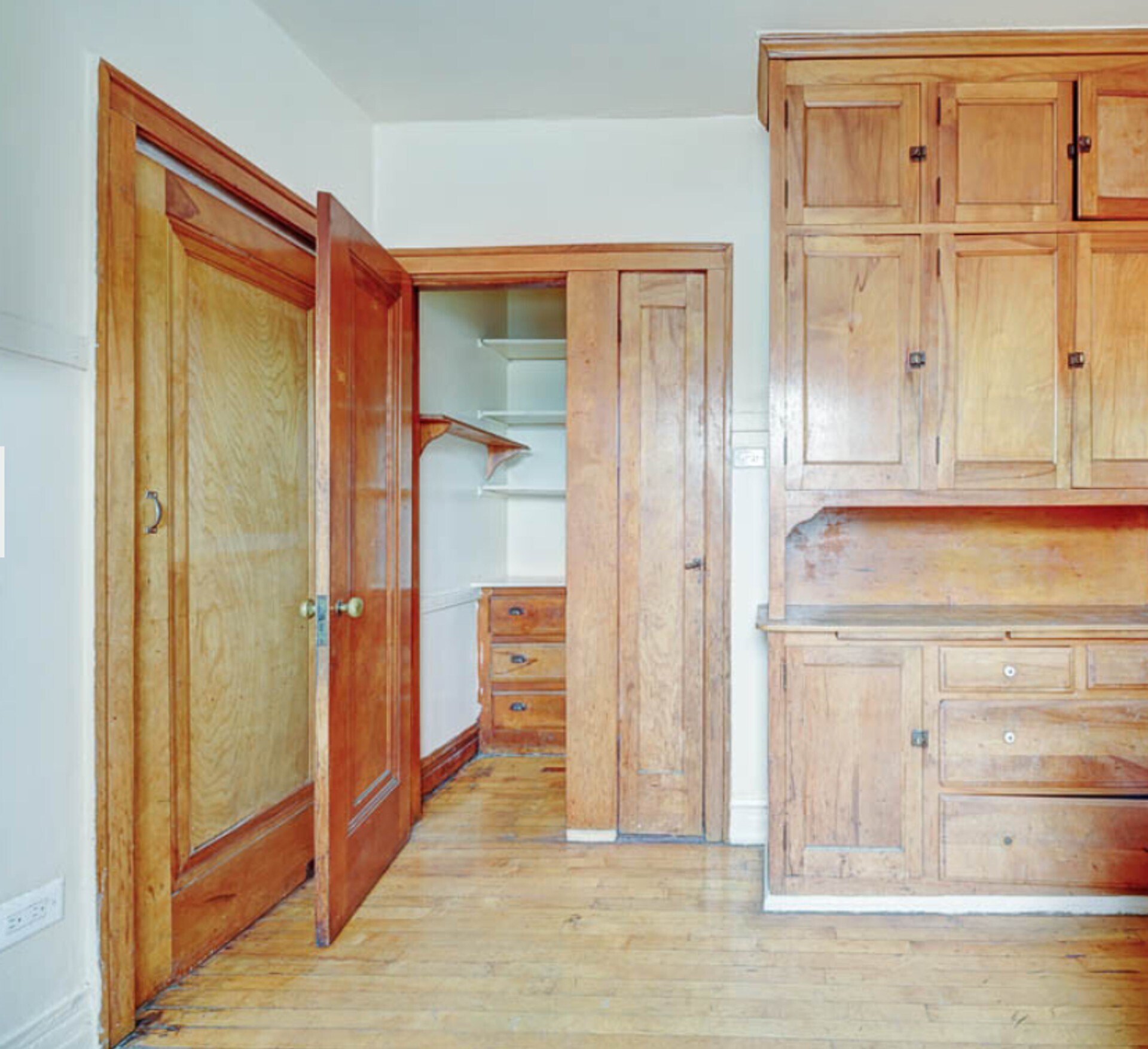 Building Photo - 5559 W Altgeld St