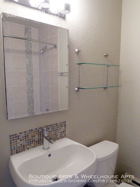 Building Photo - Boutique Apartments