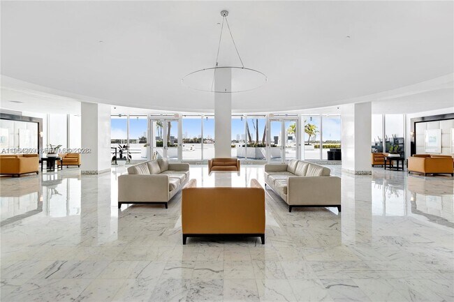 Building Photo - 1000 West Ave