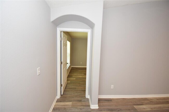 Building Photo - 6 Kathleen Trail