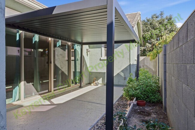 Building Photo - Beautiful 4-bed/3.5-bath Gilbert Home in Gilbert’s Cooley Station!