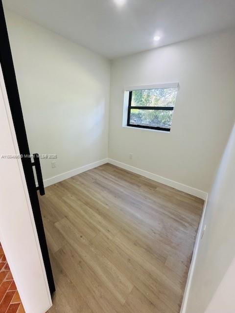 Building Photo - 905 SW 13th Ct