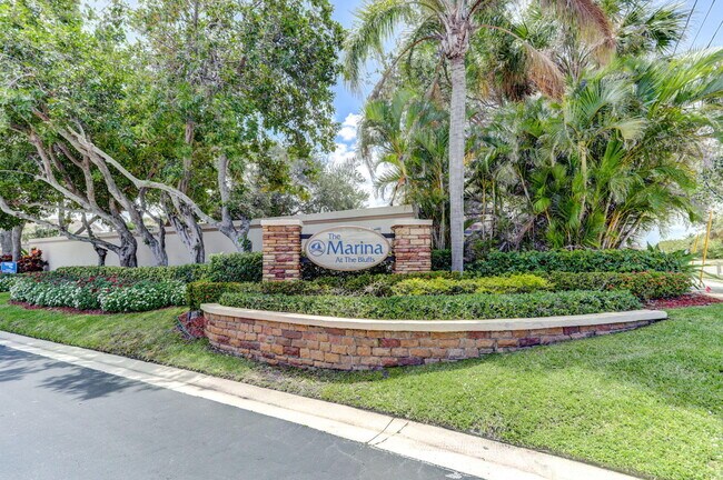 Building Photo - 2401 Marina Isle Way