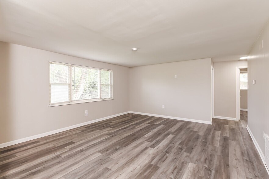 Building Photo - 2816 Yergen Ct