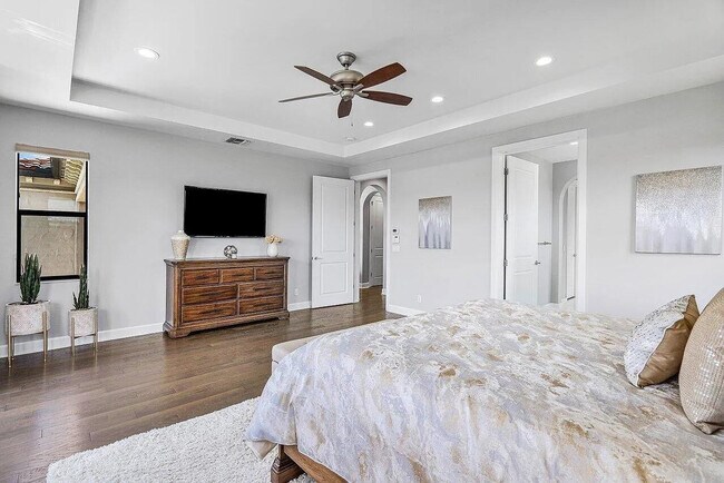 Building Photo - 17511 Cadena Dr