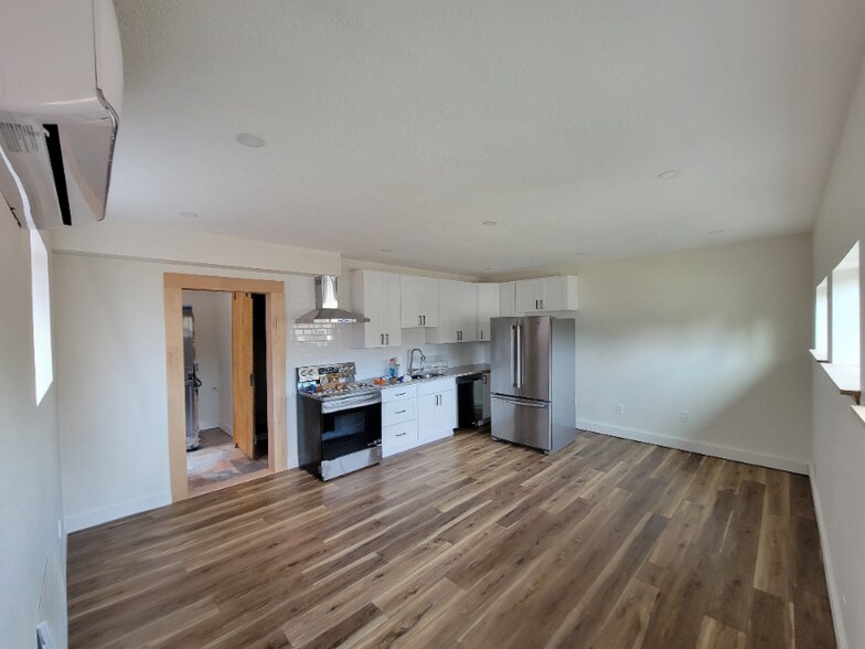 Building Photo - 4115 SW 195th Ct