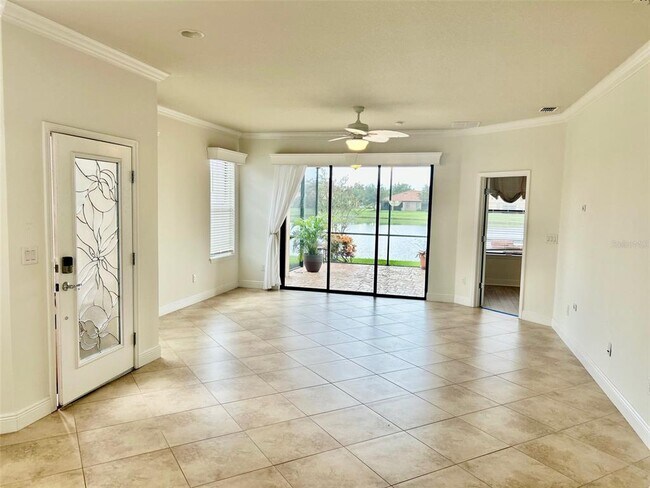 Building Photo - 5532 Sunset Falls Dr