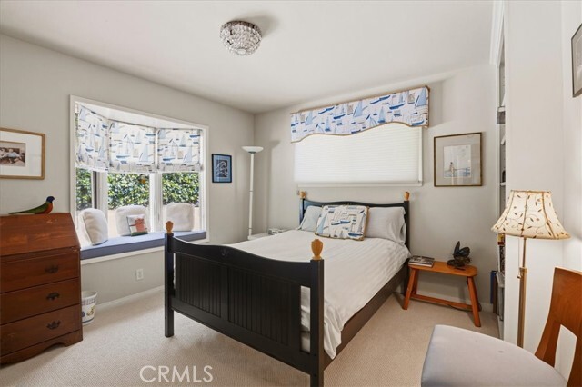 Building Photo - 27 N Vista De Catalina