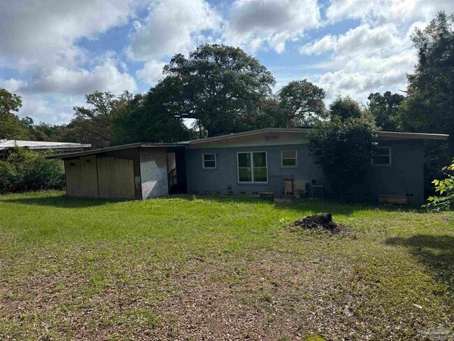 Building Photo - 5095 Crestwood Rd