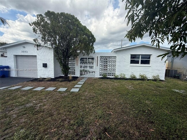Building Photo - 7773 Coral Blvd