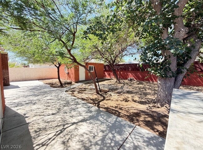 Building Photo - 1311 Griffith Ave