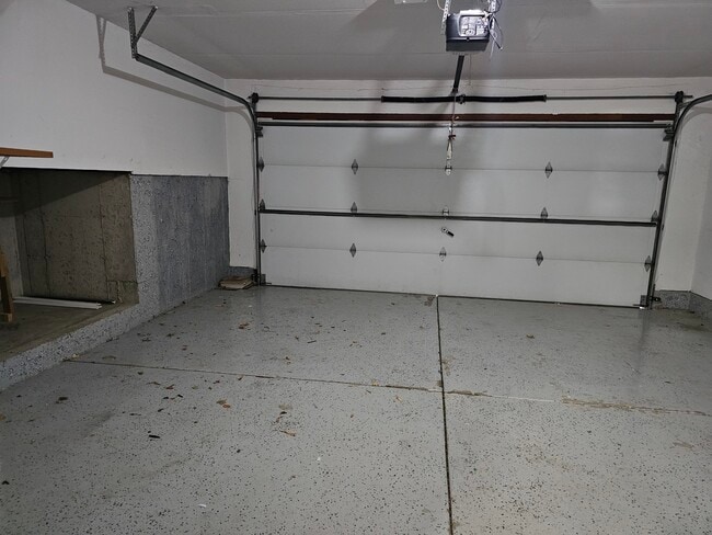 Building Photo - 2305 Hudson Cir
