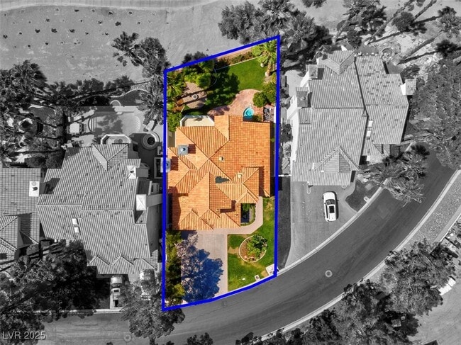 Building Photo - 8848 Rainbow Ridge Dr