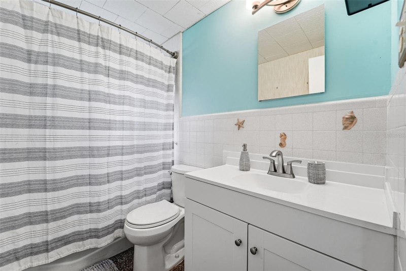 Building Photo - 10949 105th St