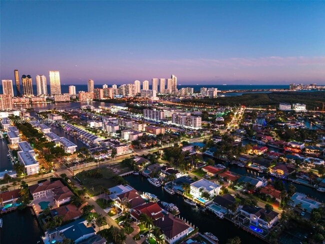 Building Photo - 3367 NE 168th St