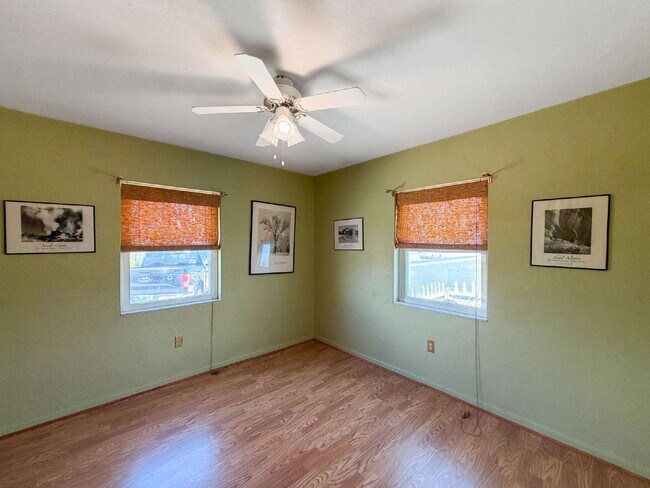 Building Photo - RENT THIS CANAL FRONT HOME WITH ZERO DEPOSIT DOWN