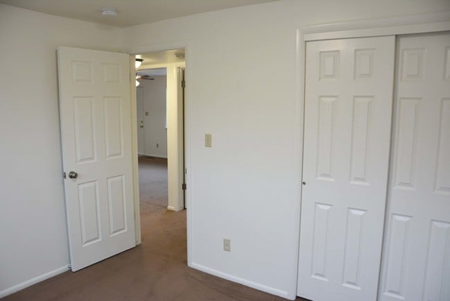 Building Photo - 1127 E 960 S