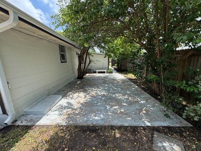 Building Photo - 5410 Downs Dr
