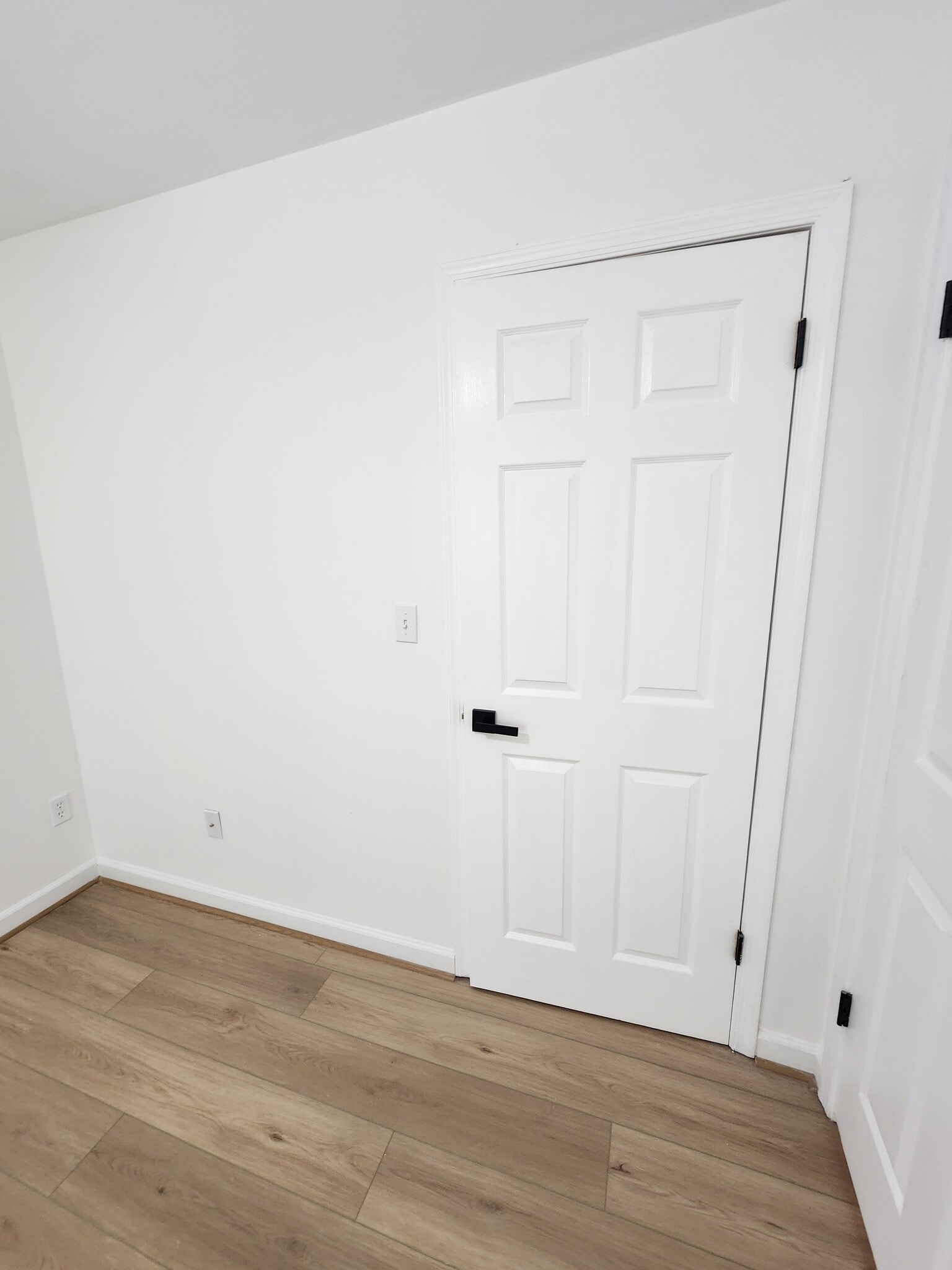 Building Photo - 1206 Caldwell Ct S