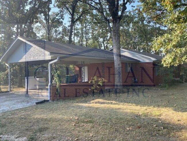 Building Photo - Lakewood 3 bedroom Home