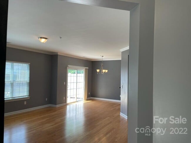 Building Photo - Short Term Rental Coming Soon! 3 BR/2.5BA | Renovated Townhome | 2-Car Garage Parking |Neighborho...