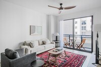 Building Photo - 221 SW 12th St