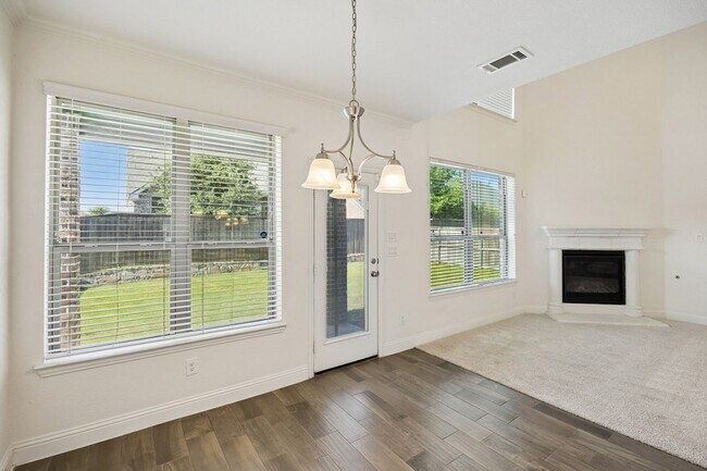 Building Photo - 15920 Gladewater Terrace
