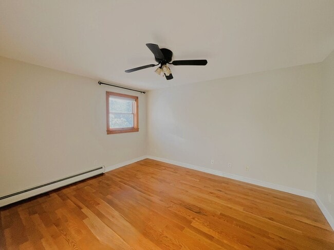 Building Photo - Charming 4-Bedroom Single-Family Home in a Peaceful, Scenic Setting