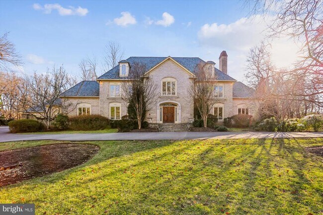 Building Photo - 9939 Bentcross Dr