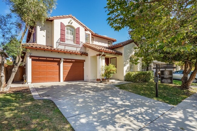 Primary Photo - Comfortable and nicely upgraded home for r...