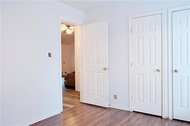 Building Photo - 12808 Irongate Ave