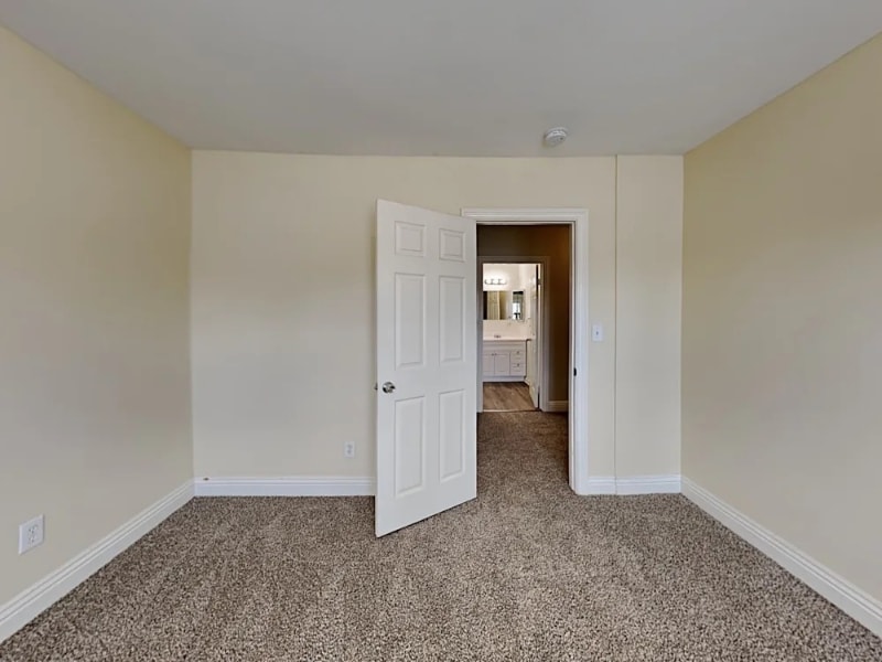 Building Photo - 426 Nueces Spring