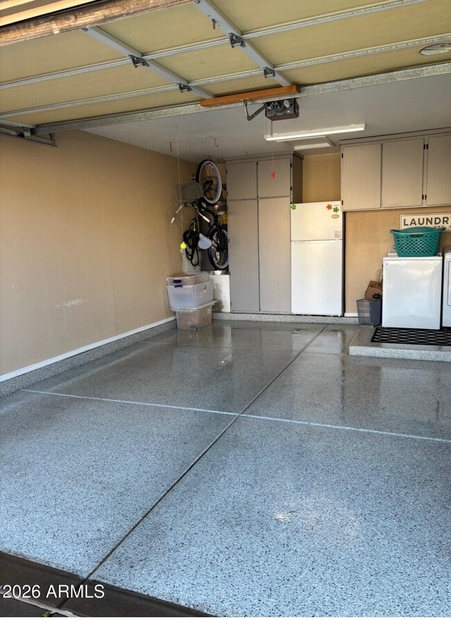 Building Photo - 1723 E Palm Beach Dr