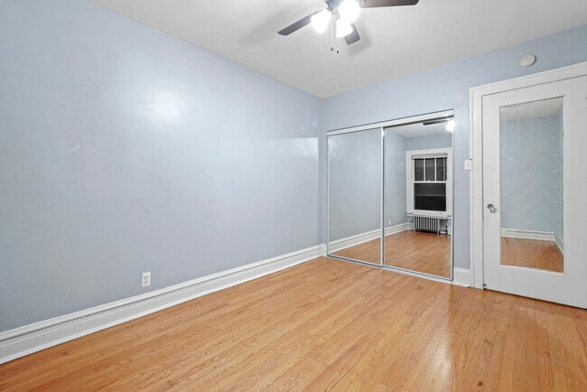 Building Photo - 304 S Kenilworth Ave